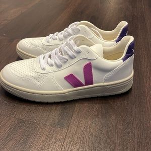 Veja sneakers